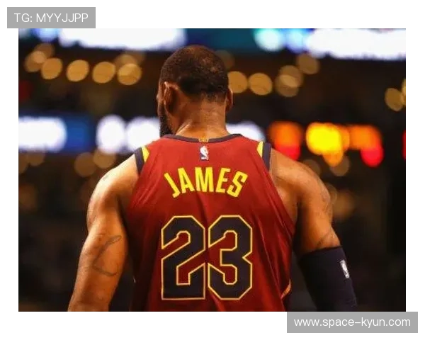 湖人主场纪念品销售，詹姆斯球衣销量领先